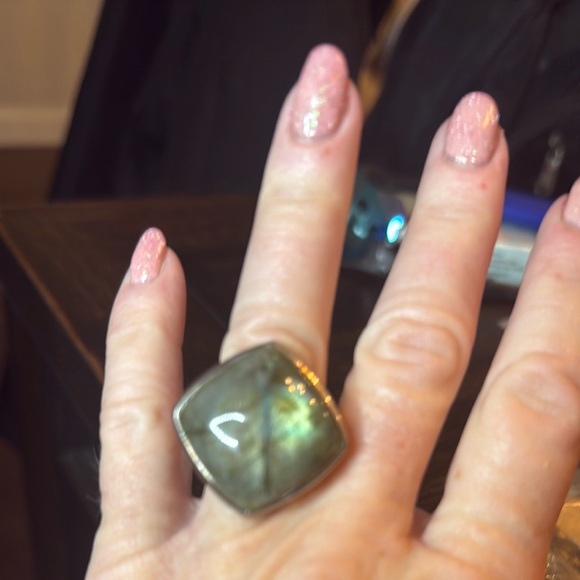 Labradorite Ring - Picture 2 of 8